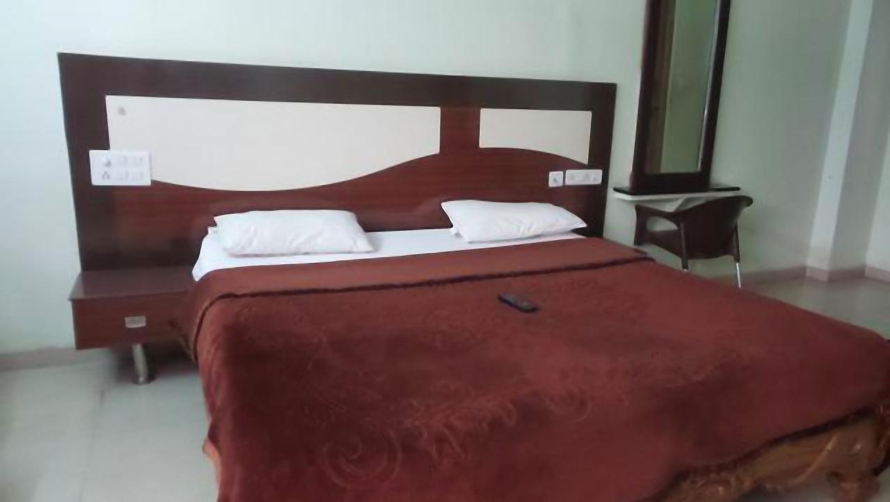 Sai Krishna Residency Otel Kolhapur Dış mekan fotoğraf
